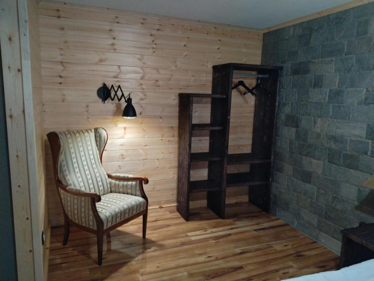 Algara Hut Hotel Panichishte Buitenkant foto