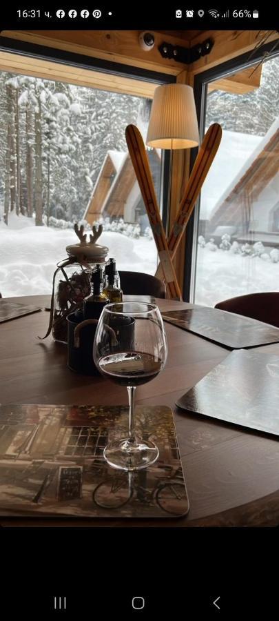 Algara Hut Hotel Panichishte Buitenkant foto