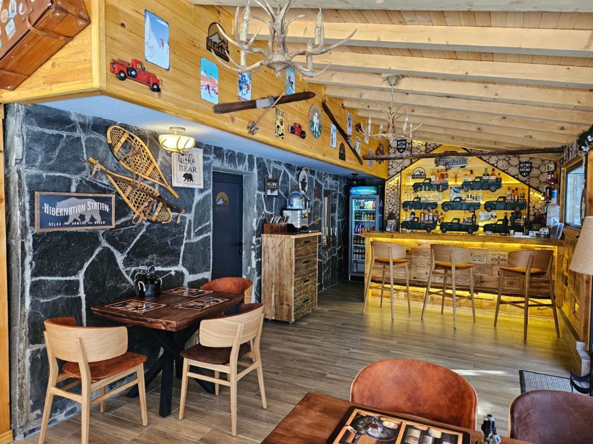 Algara Hut Hotel Panichishte Buitenkant foto